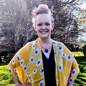 Meet your Posher, Emily